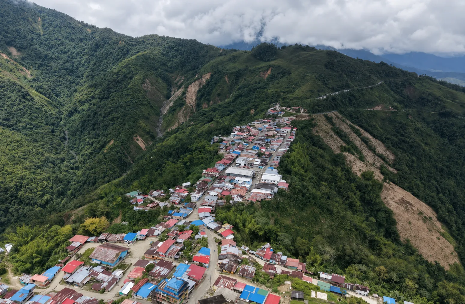 San José del Palmar from the air, strung along a ridge in the mountains of Chocó